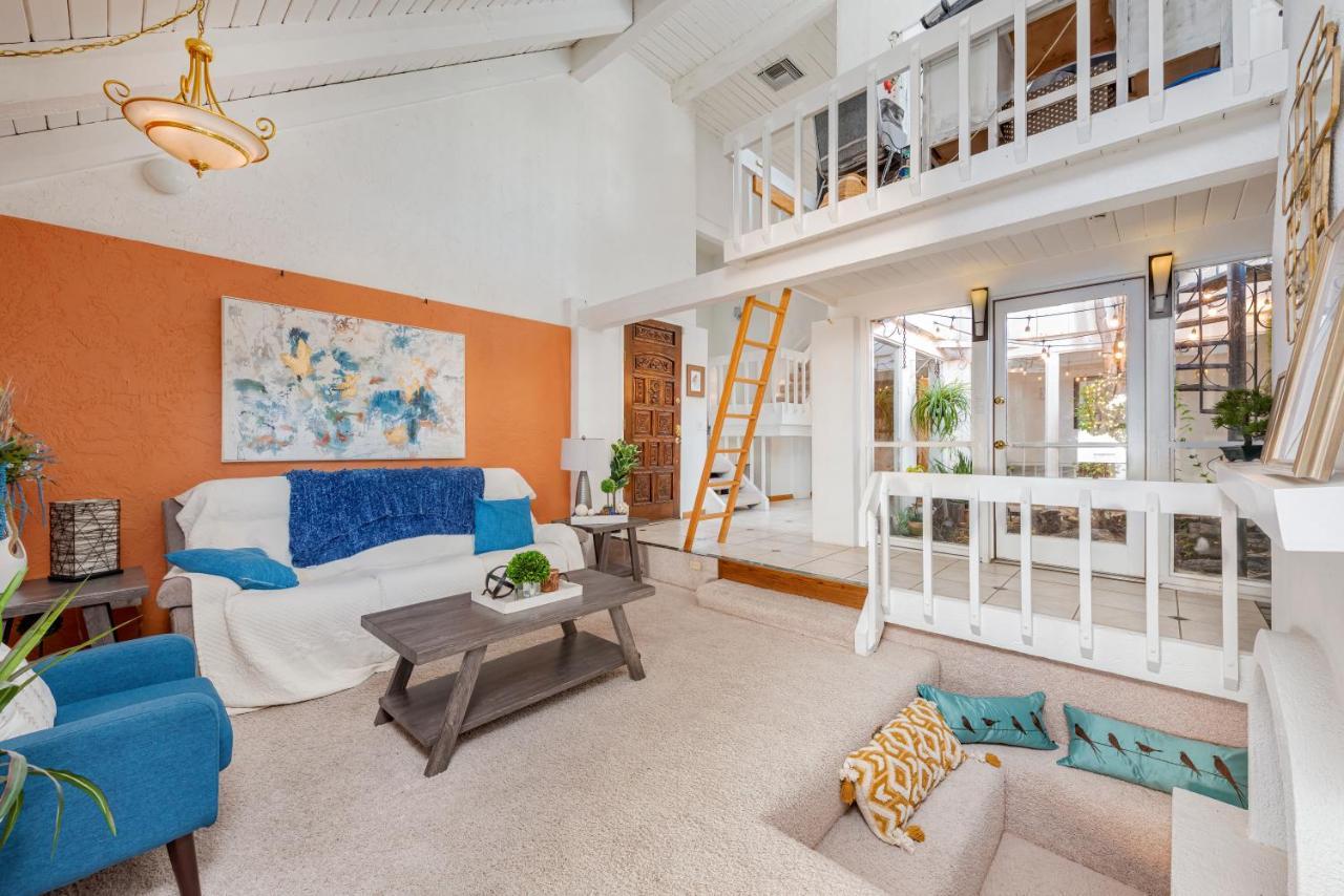 Smart Solution - Individual Private Bed-Pods In Gorgeous Shared Space - Women Only Dorm In Room 5 - Coed House - Full-Sized Mattresses In Individual Pods - With Built-In Private Storage - Gorgeous Shared Room - Affordable Luxury - Sparrow House Phoenix Luaran gambar